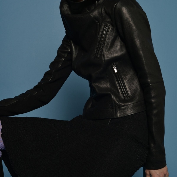 Classic leather jacket - Picture 7 of 8